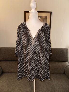Lucky Brand Patterned V-Neck Tunic Top